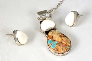 INU6 Earr & Neck Set